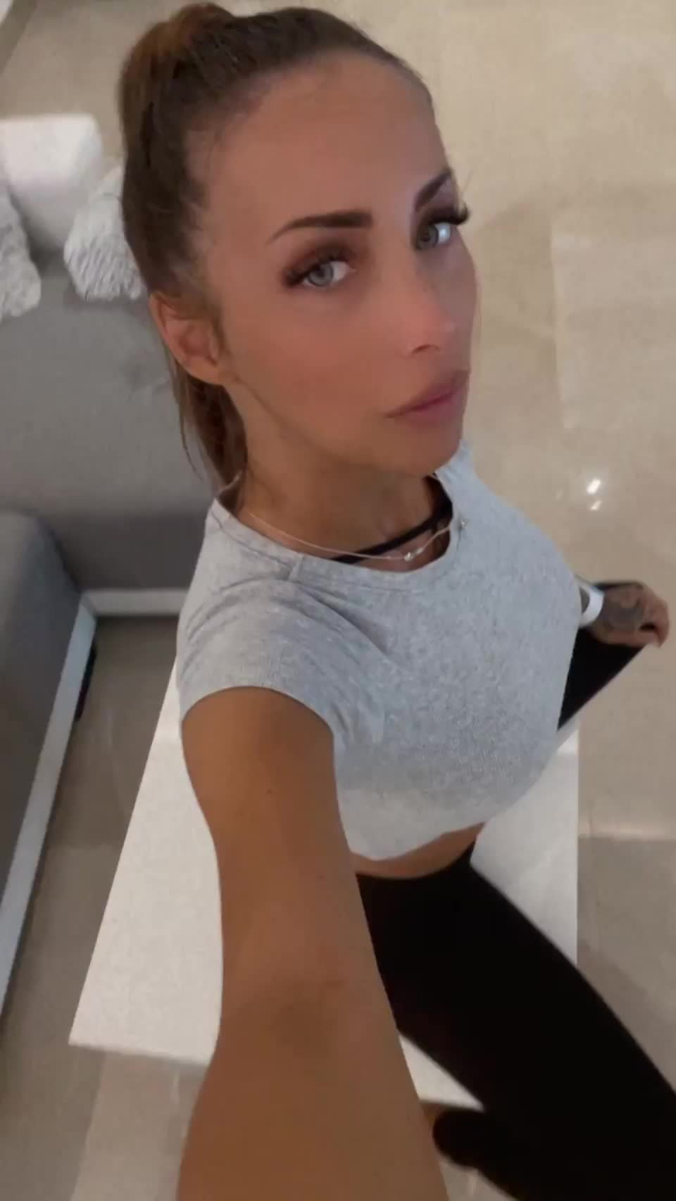 my body needs your sweet kisses - free porn video