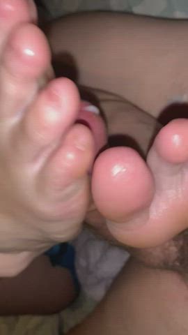 The way it slides down my feet - free porn video