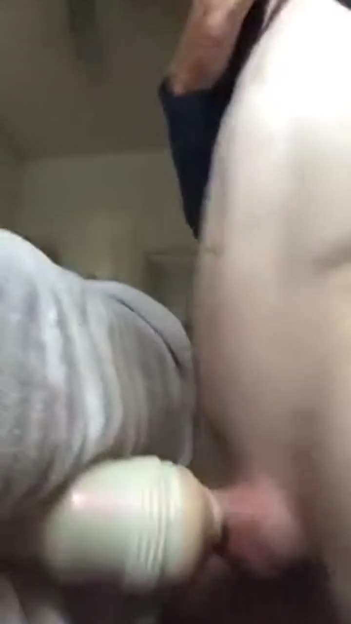Trying soooo hard not to cum - free porn video