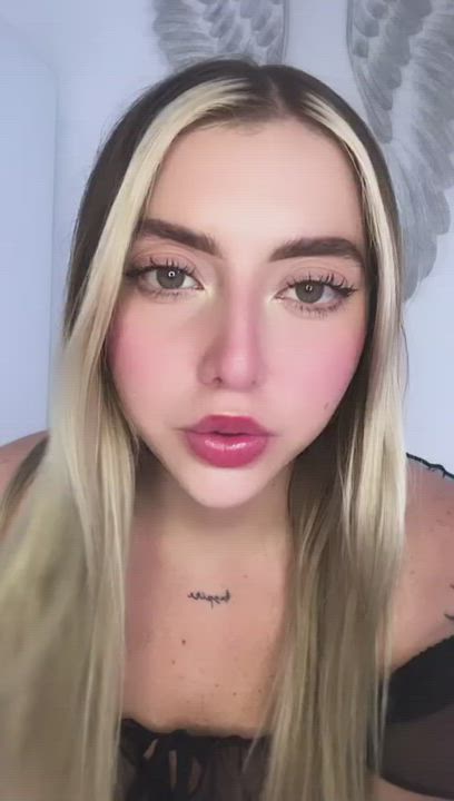 I love when my parents are not at home, because i can wear my fav dress and have some fun alone 🥰, good idea ? - free porn video