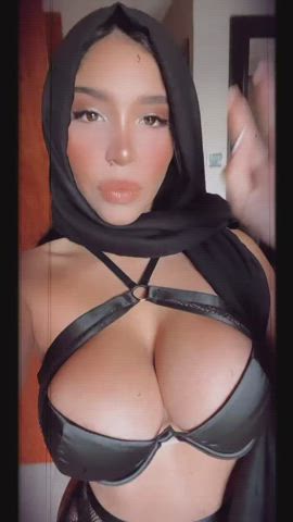 Hijab - free porn video