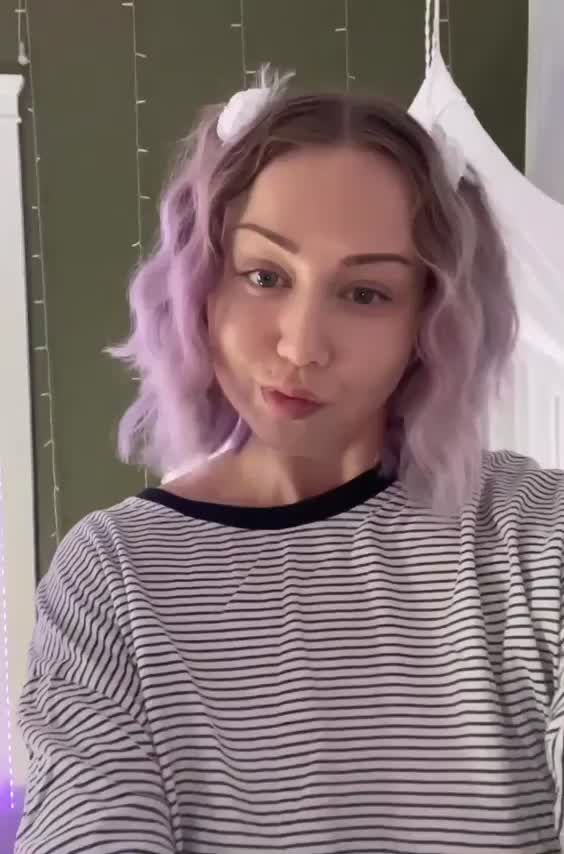 Would you rather cum on my face or my tits? 💜 - free porn video