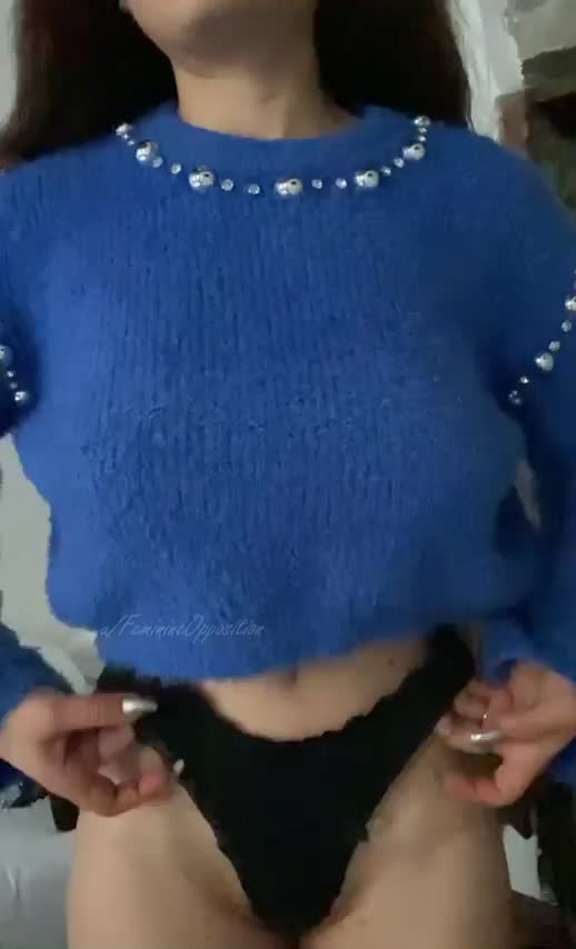 Don't mind me, i'm trying to seduce you - free porn video