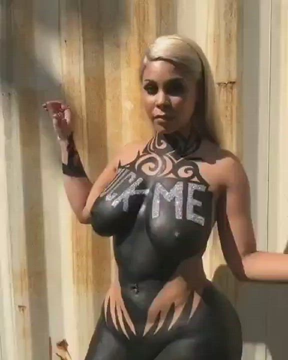 Trashyboner's Queen - free porn video