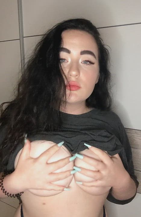 Waiting for you to fill me up - free porn video