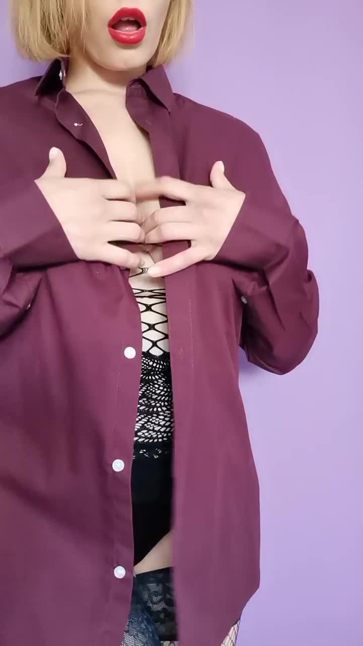Wish I had your mouth on them - free porn video