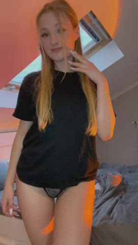 This curvy booty will surely make you horny. - free porn video