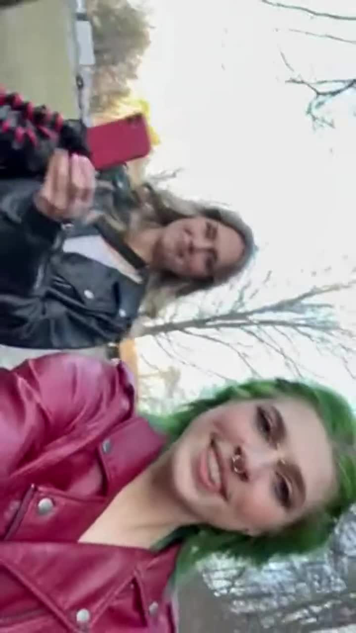 First ever cum walk and I’m so happy i had a friend right there with me !! - free porn video