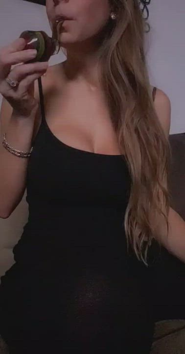 ... just showing off what my husband gets to enjoy 😈 who else thinks he should share? - free porn video
