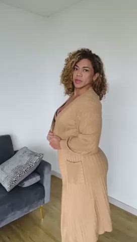 Are fit milfs hot? - free porn video