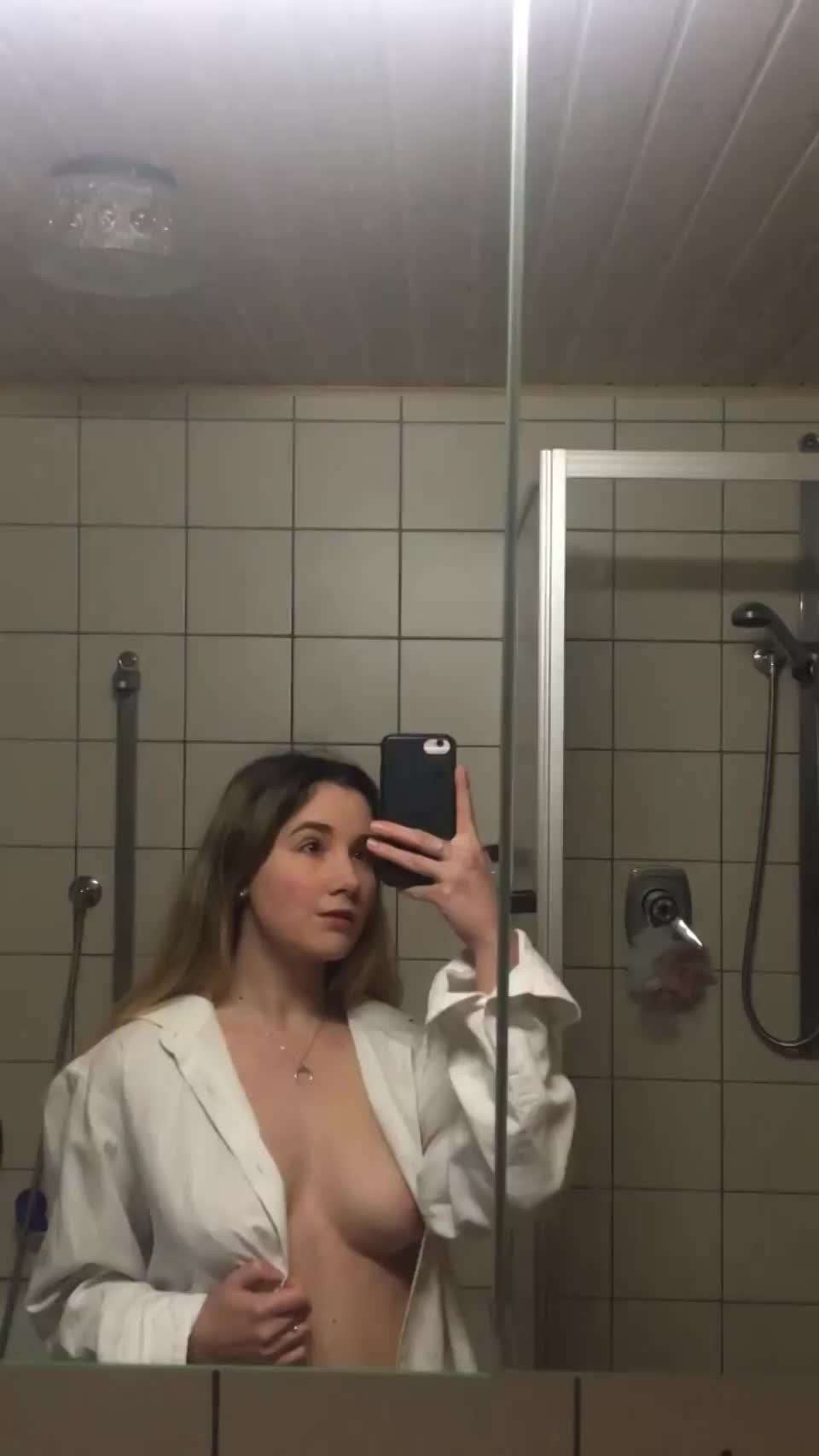 I have a juicy gift for you - free porn video