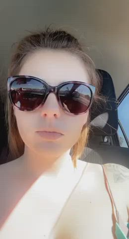 I love flashing other drivers! - free porn video