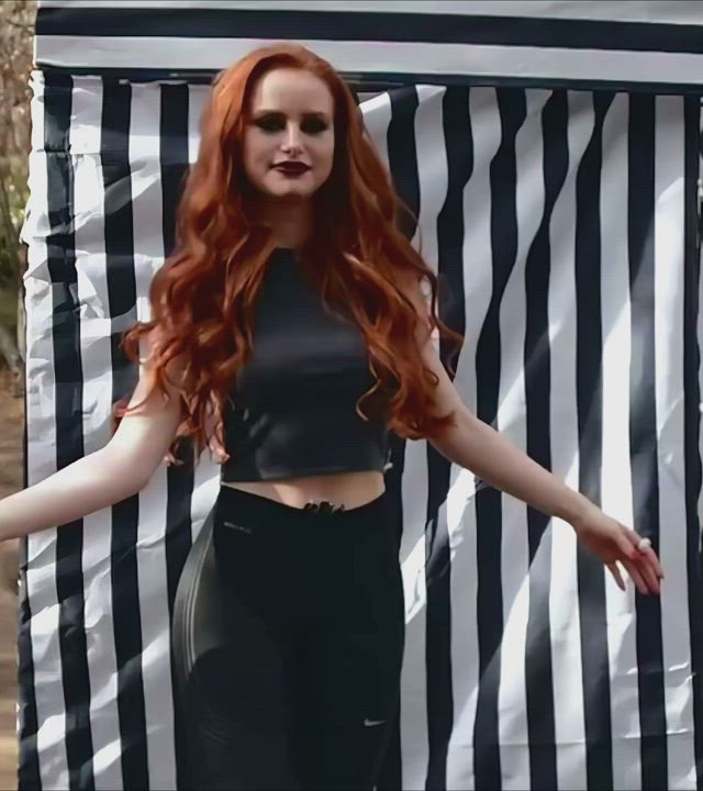 Madelaine Petsch makes me weak - free porn video