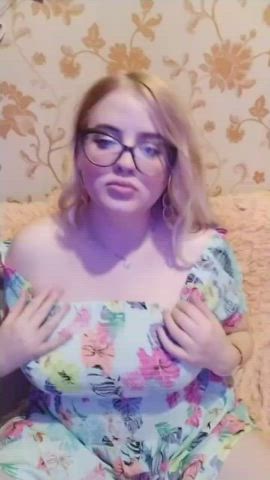 did you notice my smile first or my cleavage? - free porn video