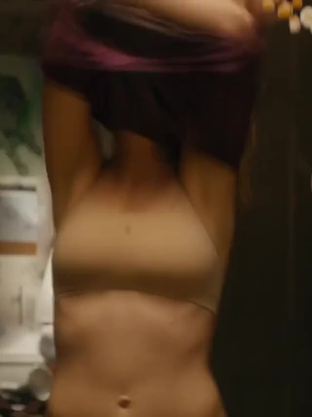 Jennette McCurdy is hot as fuck - free porn video