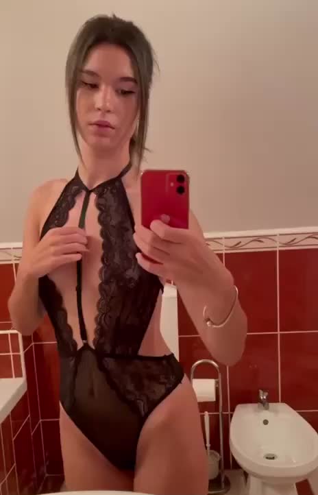 Small, pale and horny - free porn video