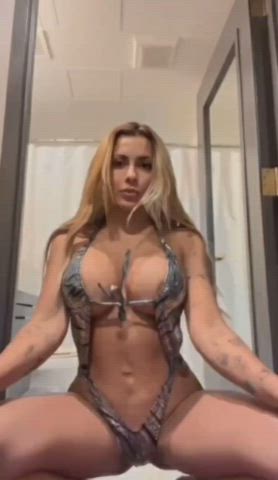 Silver 🤍, Gold 💛 or Fuchsia 💗 - free porn video