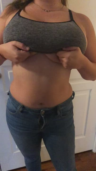 I’d love to show you a new titty drop 😘🤣 - free porn video