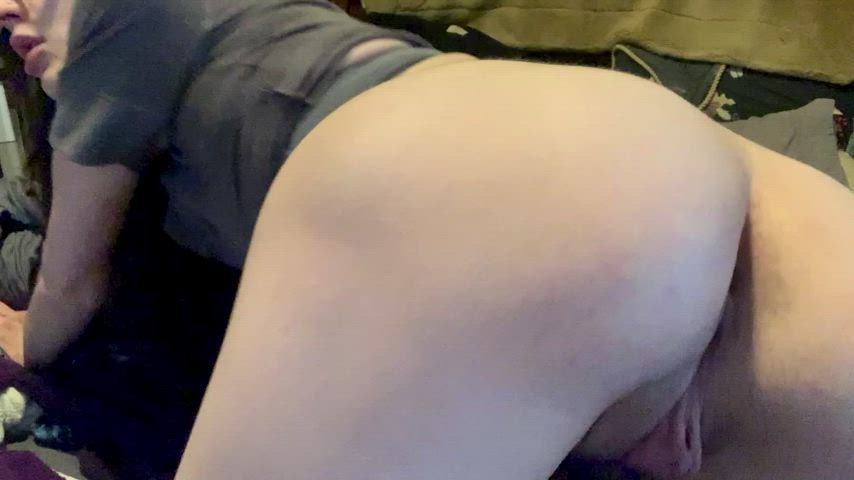 I think the secretary wants to fuck! - free porn video