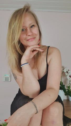 Boom! And big boobs surprisingly pop out of a classic, elegant outfit. - free porn video