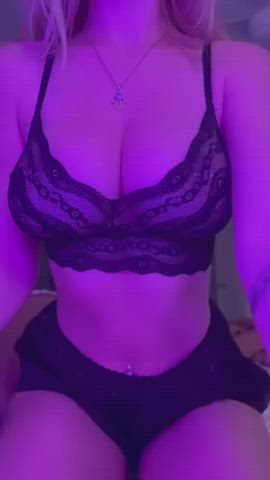 Sending a masturbating video to every guy that upvts 👻 lovelymia214 - free porn video