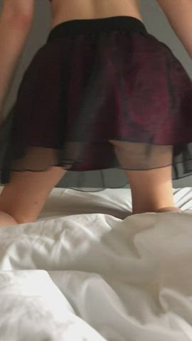 Skirt up, ass out - free porn video