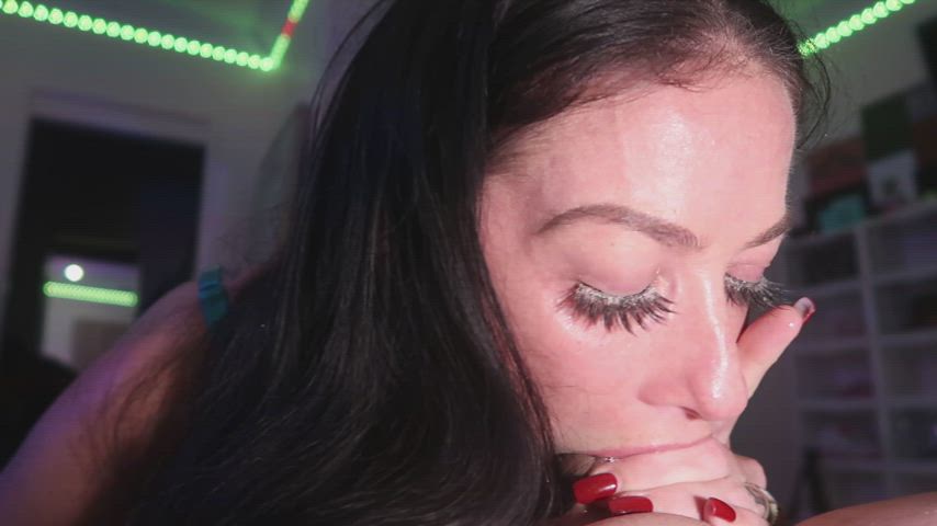 Always deep and sloppy with mommy 💦 - free porn video