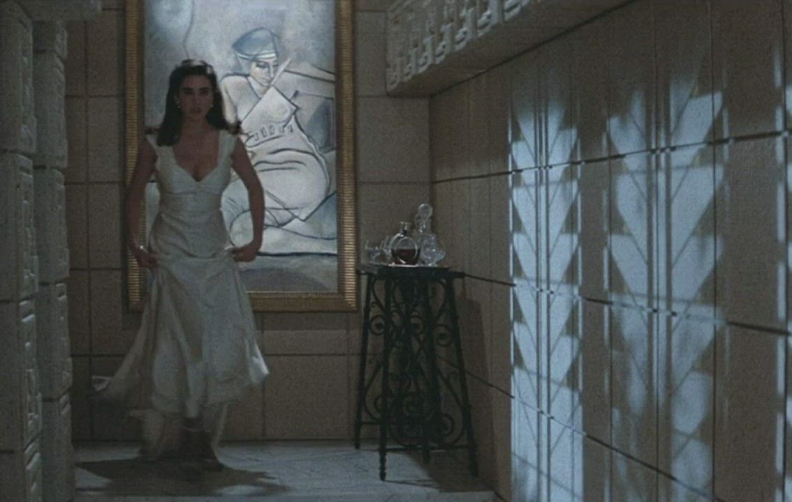 Jennifer Connelly's hour glass figure and wobbly cleavage - free porn video