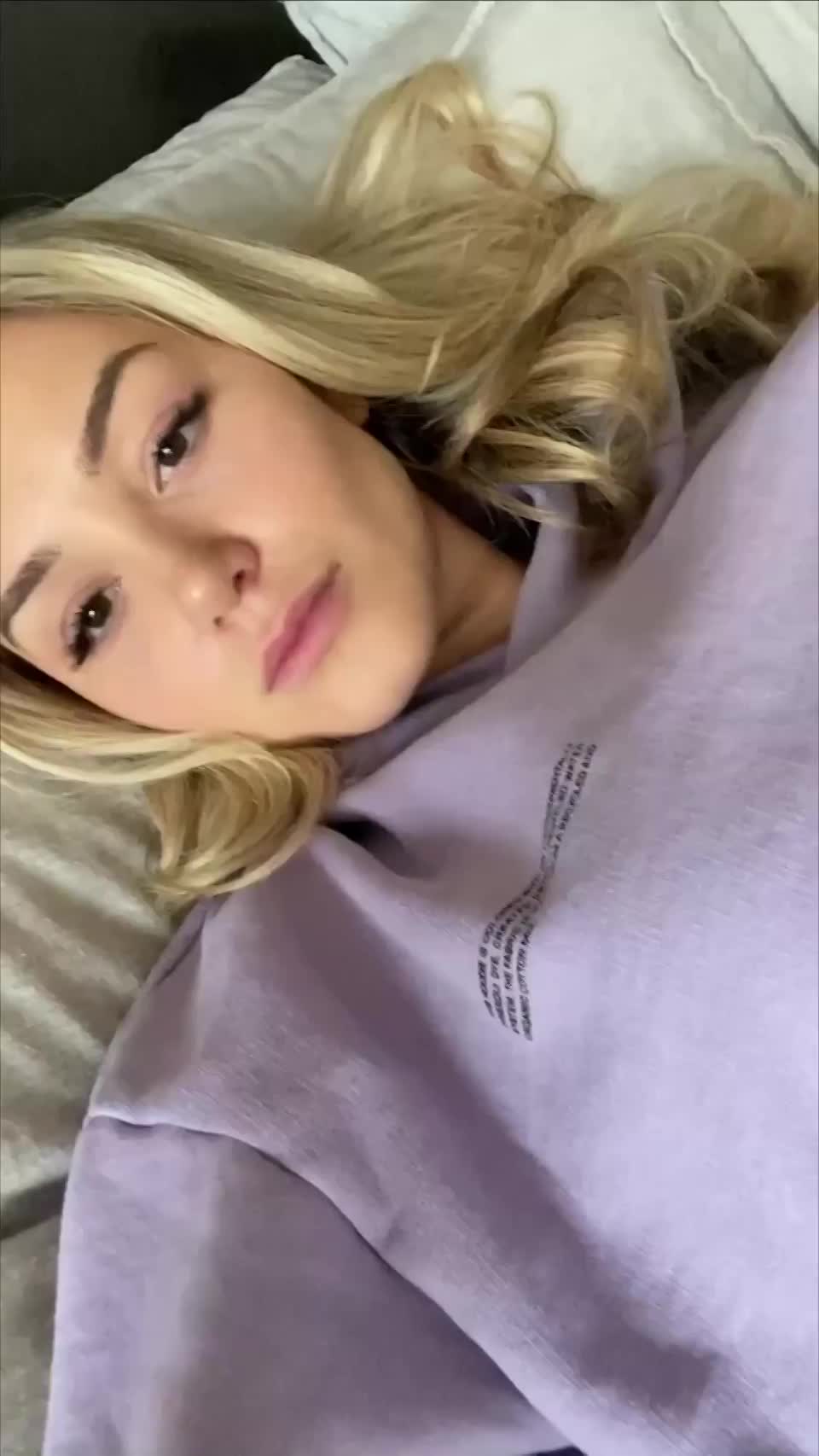 Anyone knows who this hottie is? - free porn video