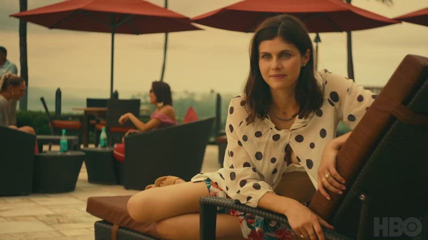 Sydney Sweeney & Alexandra Daddario on screen at the same time? I definitely watched White Lotus for the plot… - free porn video