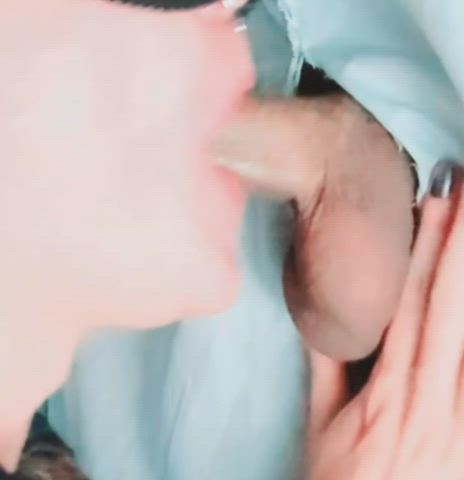 Aarón with the huge balls visited me. They literally fill the palm of my hand. They've gotta be at least twice the size of my boyfriends. - free porn video