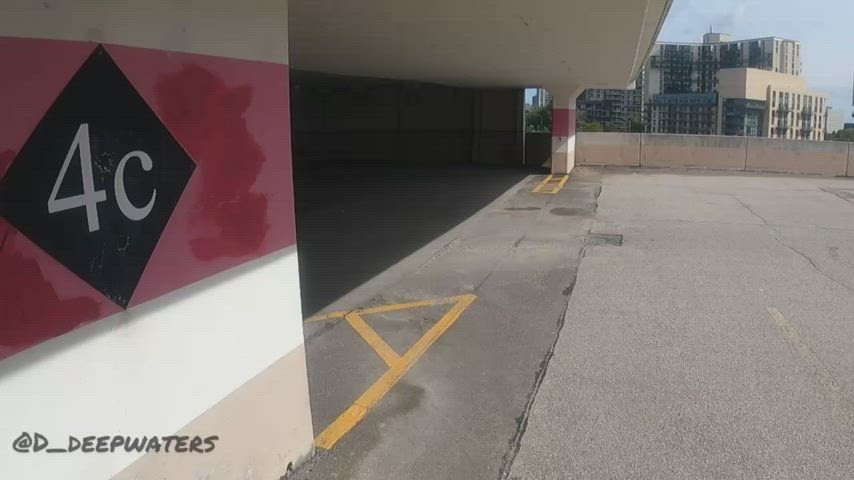 Parking lot fucking 🚗😝 - free porn video