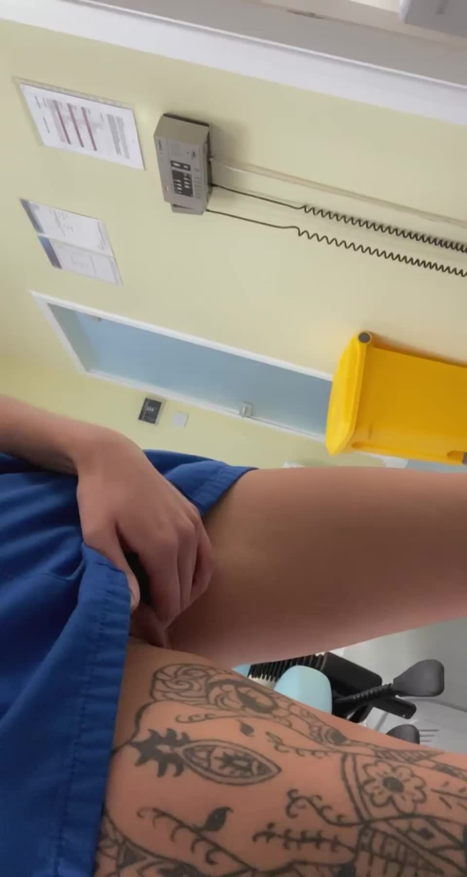 Risking everything to show you how slutty I am at work - free porn video