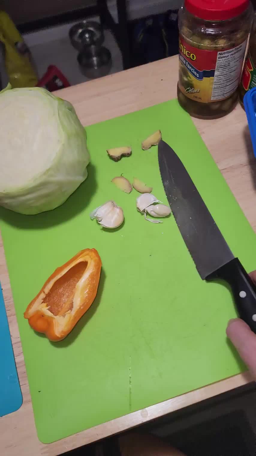 Making her dinner never feels like a chore ;) - free porn video