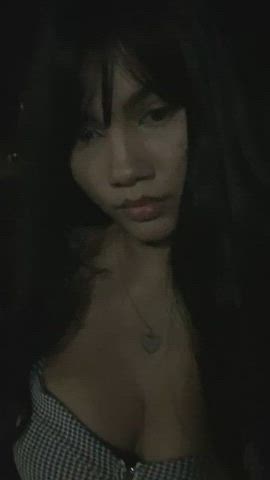 I just couldn't resist getting my tits out in the middle of the city I hope no one saw me hihi - free porn video