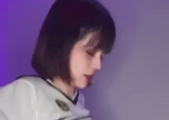 Who is this? Pretty blurry and crop source. - free porn video