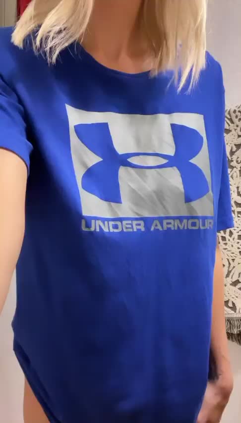 I’ll probably end up leaving with your shirt, if that’s ok 😏 - free porn video