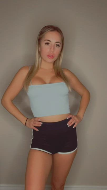 I hope you like what’s under my top - free porn video
