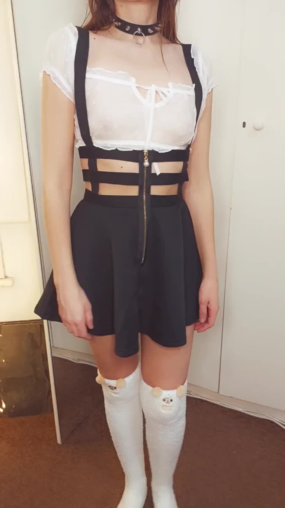 I'm always shy when daddy and his friends are looking - free porn video