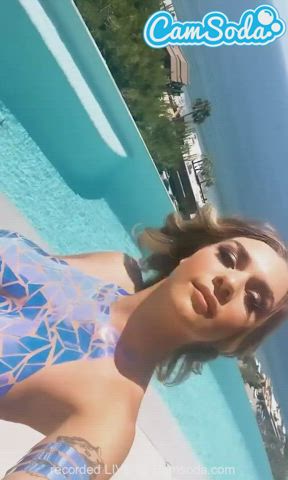 Sooo Shiny - free porn video