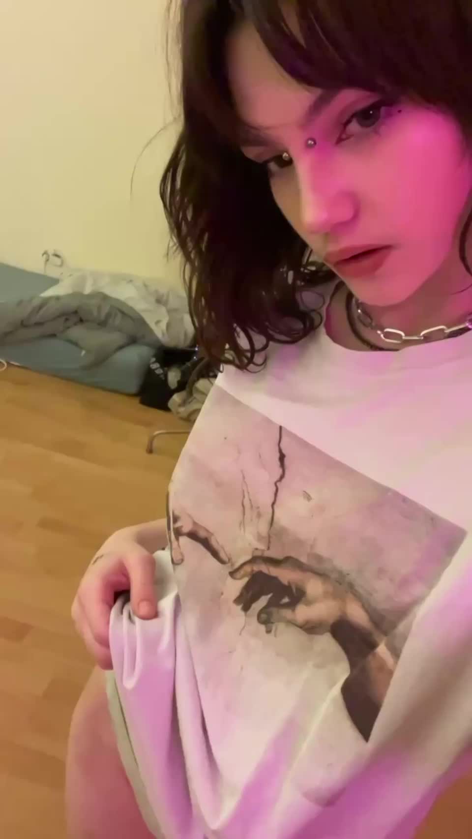 Feeling cute... - free porn video
