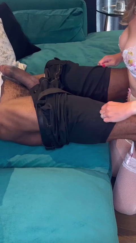 His cock was enormous - free porn video