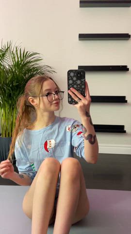 A legal babe waiting for you to join her - free porn video