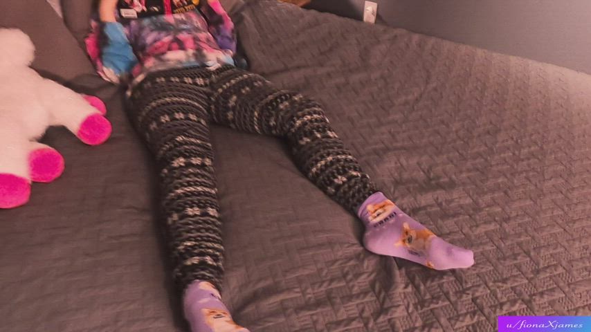 My roommate used my holes to cum but I’m fully invested in this book. 😌 - free porn video