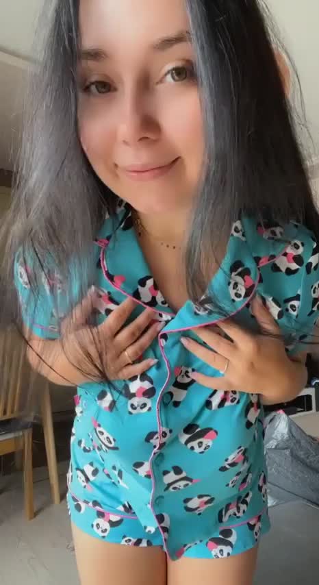 Would you enjoy my tits everyday? - free porn video