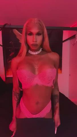 TS with a bulge ✨🍆 - free porn video