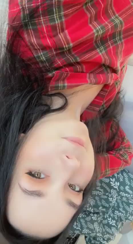 Look how inviting my holes are - free porn video