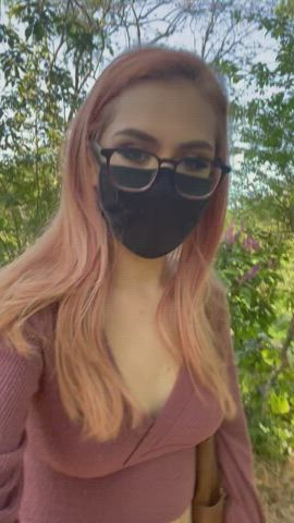 Having some fun in the public park [GIF] - free porn video