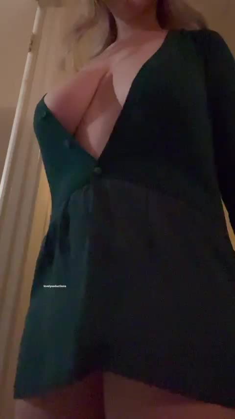 A titty bouncing expert - free porn video