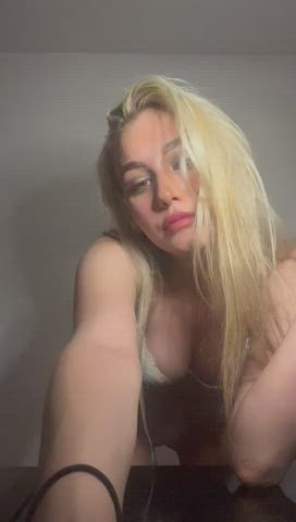 How’s ur day.. would u spend ur time with me - free porn video